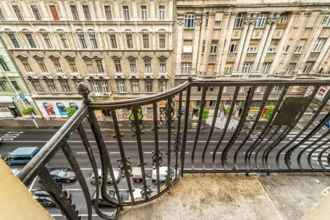 Hi-Bp Design Home Apartments In The Heart Of Budapest Ngoại thất bức ảnh